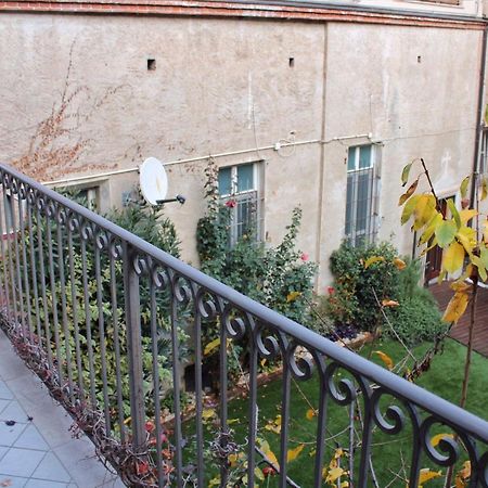 Saluzzo Historic Center Apartment Exterior foto