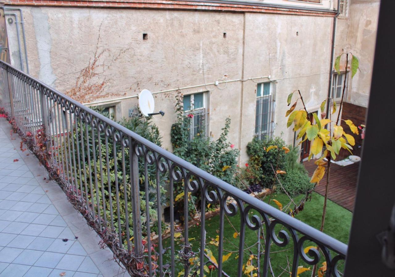 Saluzzo Historic Center Apartment Exterior foto