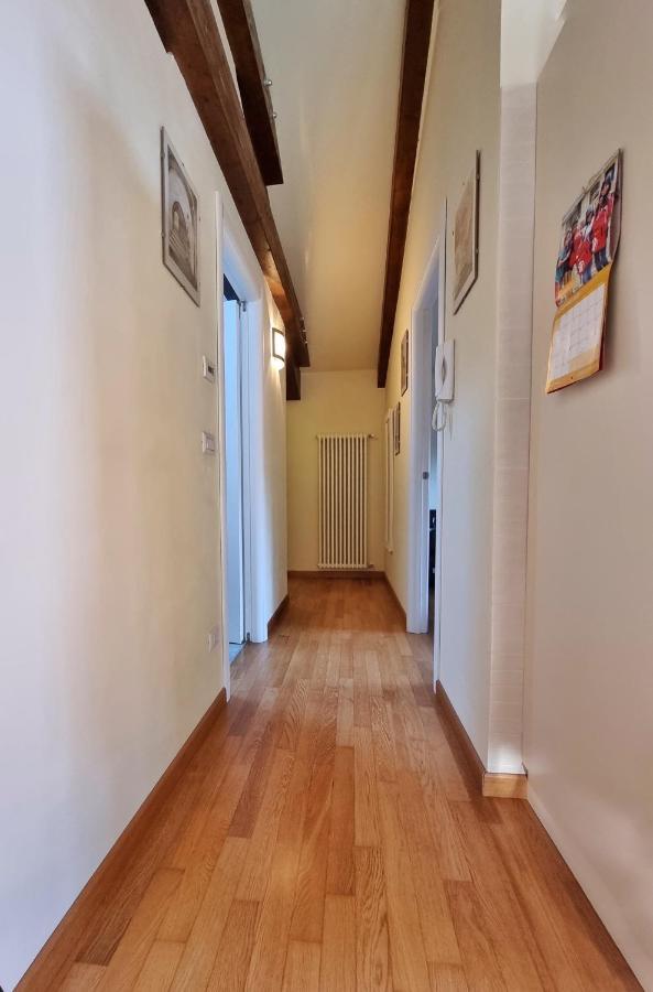 Saluzzo Historic Center Apartment Exterior foto
